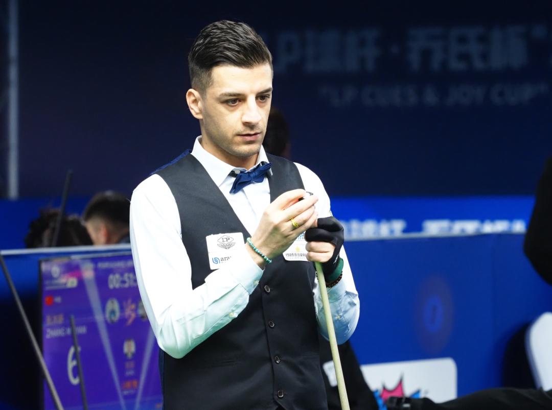 在半决赛的 在半决赛的