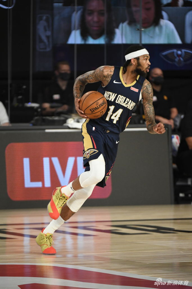 路突破打击 路突破打击